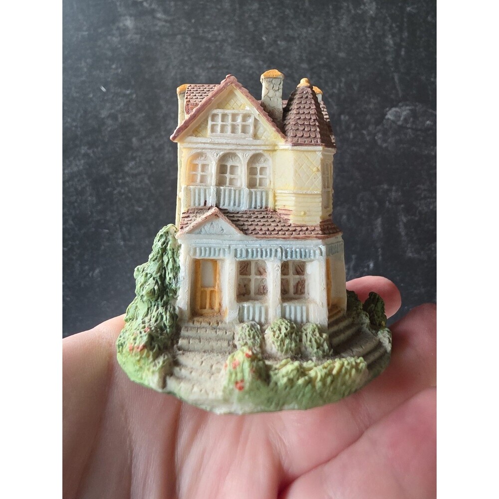 The Clark Mansion International Resourcing Inc. AH40 1994
